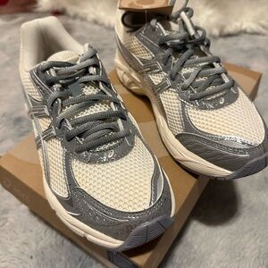 WOMEN'S ASICS GT-2160 CASUAL SHOES Cream/Sheetrock-Size 7.5 in Women